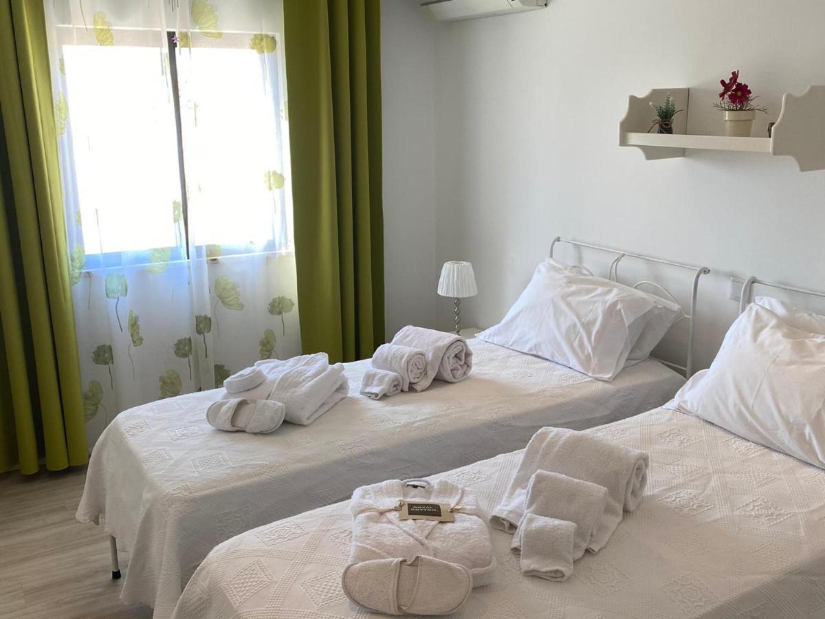 Os Reais - Apt In Front Of The Beach In Centeanes Carvoeiro  Zewnętrze zdjęcie